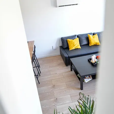 Black Villa *
